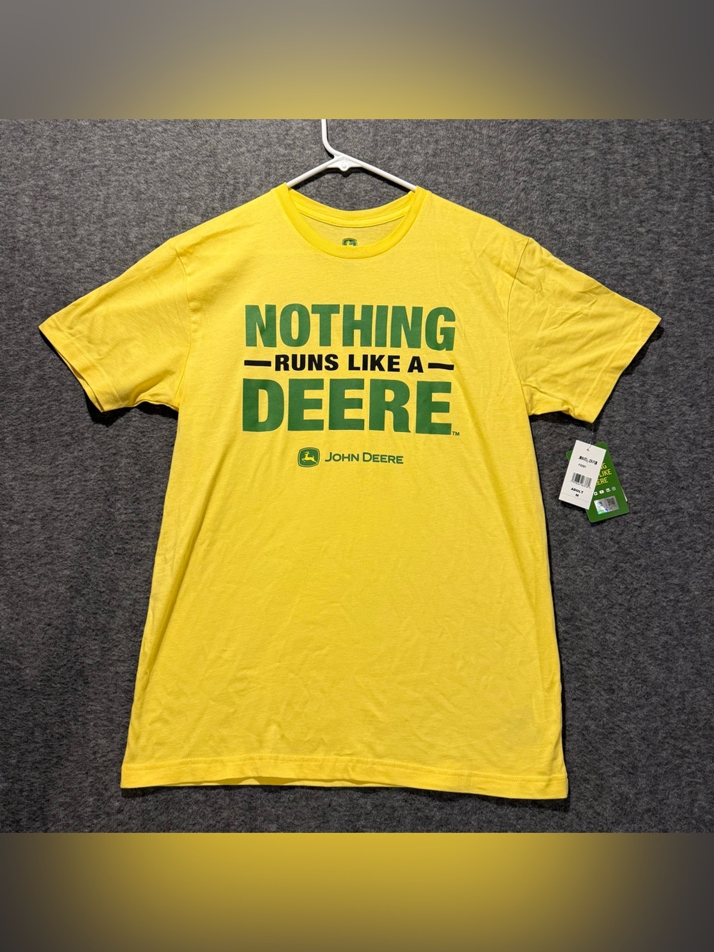 John Deere Tee Shirt Adult Mens M Yellow Green Light Soft Tractor Farm Cotton
